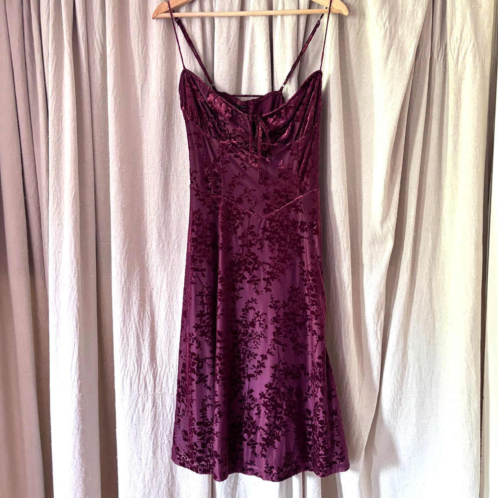 Windsor Burnout Velvet Lace-Up Thin Strap Dress Burgundy Y2K Size M/L‎